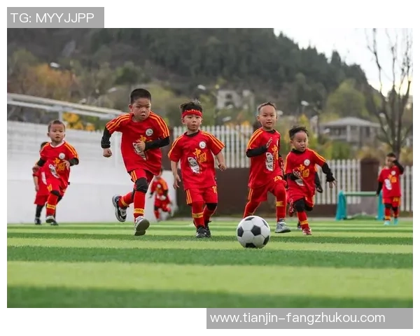 聚焦足球球星萌娃成长故事揭秘父辈荣耀如何影响新一代