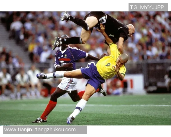 巅峰足球巨星燃情时刻全景展现震撼集锦 巅峰足球巨星燃情时刻全景展现震撼集锦